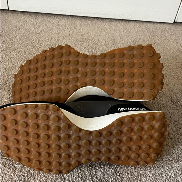 New Balance Black and Gray Sneakers - Picture 6 of 6